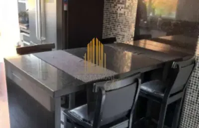 Casa localizada na aclimação de 210m² com 3 dormitórios, 3 suítes e 3 vagas á venda