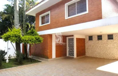 Casa assobradada em morumbi com 450m² 4 dormitórios 2 suítes 7 vagas de garagem casa assobradada em