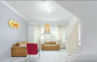 Indianópolis - sobrado com 185m² 3 dormitórios, 2 suítes, 3 banheiros e 4 vagas de garagem.