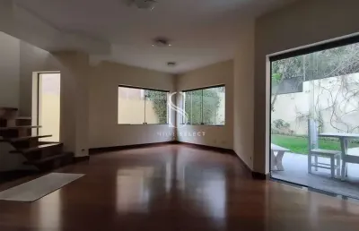 Morumbi - casa de 430m² com 3 quartos, 1 suite e 4 vagas.