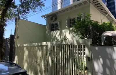 Itaim bibi - casa de 165m² com 3 dormitorios sendo 1 suíte e 2 vagas.
