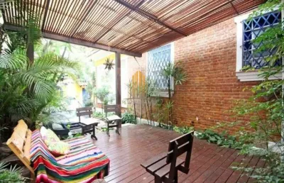 Casa assobradada em sumarezinho de 400m² com 3 quartos , 2 banheiros e 3 vagas á venda