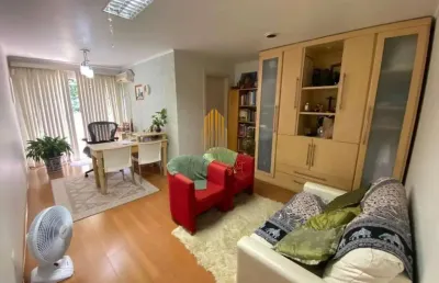 Indianópolis, casa sobrado residencial de 158m² com  4 dormitorios, 3 banheiros.