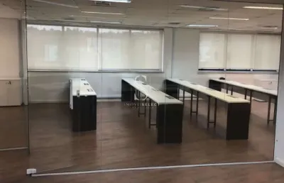 Edifício francisco lopes na vila olímpia, conjunto comercial de 384m², 3 salas e 14 vagas à venda.