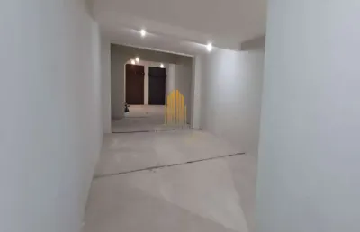 Chácara santo antônio, imóvel de 290m², 2 banheiros no térreo, e superior.