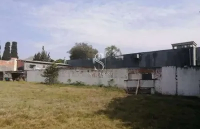 Terreno residencial/comercial de 1320m² sendo 2 lotes unificados na região de  socorro á venda