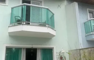 Saúde, sobrado residencial de 170m² com 4 dormitórios, 3 suítes, 3 vagas.