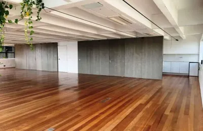 Condominio fernando arens no jardins, conjunto comercial - meia laje de 201m² com 2 vagas.