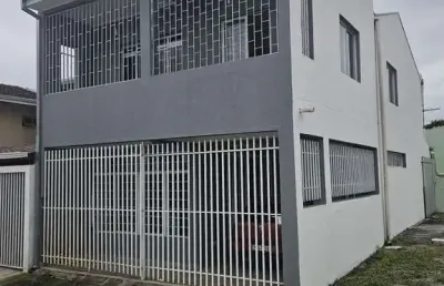 Sobrado 145m2, bairro alto, 4 qtos 1 ste , 02 vagas, próx detran r  460 mil, aceita imovel litoral