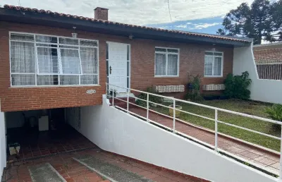 Casa com 5 quartos à venda na Rua Robert Kennedy, 131, Tingui, Curitiba
