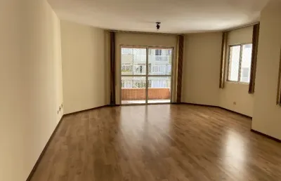 Ótimo apartamento reformado - banheiros novos - andar alto