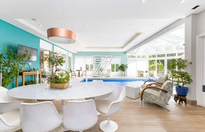 Casa em condomínio fechado com 5 quartos à venda na rua deputado joão ferreira neves, 440, vista alegre, curitiba, 600 m2 por r$ 5.999.000