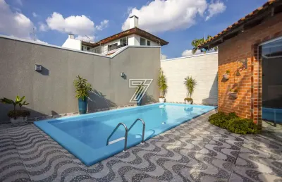 Casa com 4 quartos à venda na rua chanceler lauro müller, 339, parolin, curitiba, 280 m2 por r$ 1.190.000