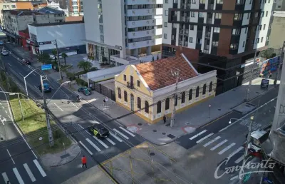 Casa comercial para alugar na avenida visconde de guarapuava, 2744, centro, curitiba, 284 m2 por r$ 10.000