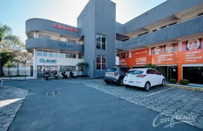 Sala comercial para alugar na avenida brasília, 6131, novo mundo, curitiba, 80 m2 por r$ 3.800