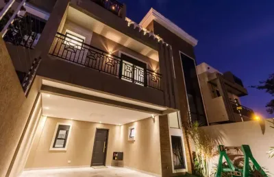 Sobrado no portão com 3 quartos - porteira fechada - 177 m² | ref 321
