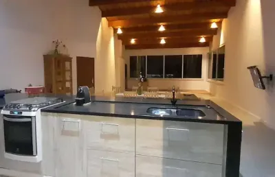 Chácara 2.200 m² à venda em araçoiaba/ 6 dorm./ 3 suítes/ edícula/ piscina