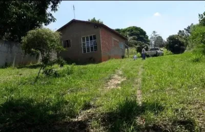 Chácara com 800 m²/ 2 dorm./ área verde/ ac. rod. raposo tavares