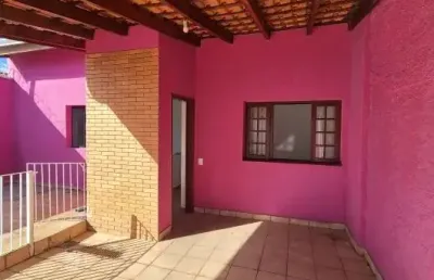 Casa térrea central parque/ 2 dorm./ edícula/ piscina/ só 430 mil