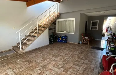 Sobrado podendo ser 02 casas/ vigilância 24 hrs/ ac. rod. raposo tavares