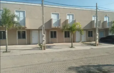 Sobrado em cond./ 2 dorm./ quintal/ vila mineirão/ aluguel 1.600,00