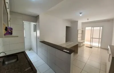 Apto 3 dorm./suíte / quintal privativo/planejado/ 5 min. do campolim/ só 340 mil