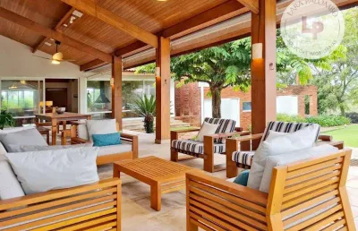 Lindíssima casa de campo mobiliada à venda na fazenda da grama