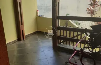 Casa com 2 quartos à venda na Rua Dora Franco, 42, Bela Vista, Jundiaí