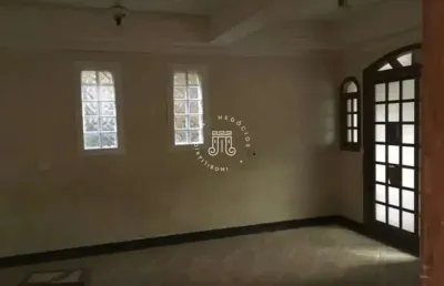 Casa à venda com 300 m2 - 3 dormitórios (1 suíte) , 3 banheiros, 2 vagas de garagem - bairro santa gertrudes - jundiaí/sp