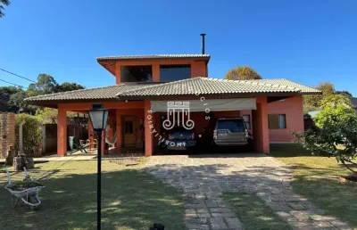 Casa térrea à venda com 03 suítes no condomínio tereza cristina em jundiaí/sp.