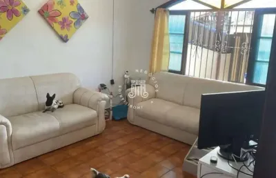 Casa à venda com 2 dormitórios no bairro jardim real na praia grande/sp