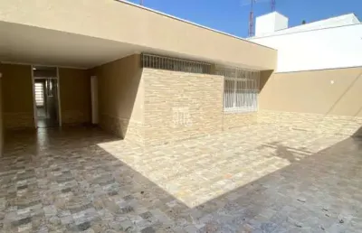 Casa recém reformada à venda com 3 dormitórios e edícula, vila progresso, jundiaí-sp