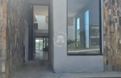 Casa à venda no condomínio colinas de inhadjara, em itupeva / sp.