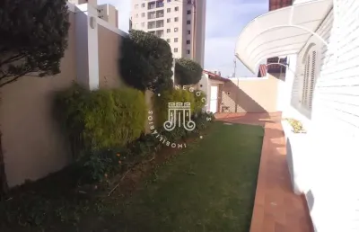 Casa térrea à venda com 03 dormitórios (01 suíte) localizada no bairro vila vianelo em jundiaí-sp.