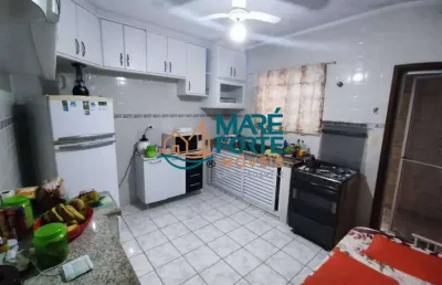 Oportunidade - execente casa com 4 dormitórios (sendo uma suíte) e 2 chalés.