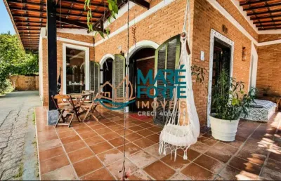 Excelente casa com 4 suítes localizada no bairro do tenório