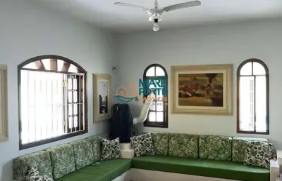 Casa com 600 m² de terreno e a 180 metros da praia grande!