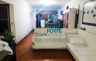 Casa com 4 quartos mais edícula com 2 em terreno grande no perequê -açú!