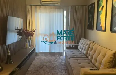 Apartamento recém reformado, 300 metros da praia grande