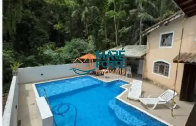 Oportunidade casa com 05 dormitorios e uma bela vista