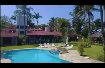 Linda casa de frente para o mar em condominio fechado
