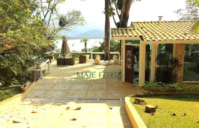 Maravilhosa casa com esplêndida vista para o mar!!!
