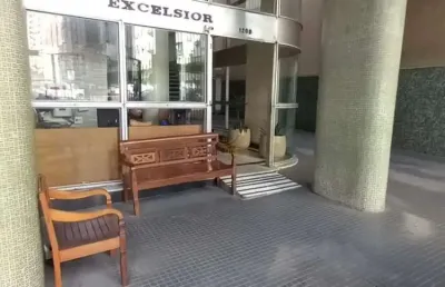 Apartamento com 3 quartos à venda na Rua Riachuelo, 1200, Centro Histórico, Porto Alegre