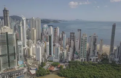 Apartamento com 4 quartos à venda na Rua 3750, 181, Centro, Balneário Camboriú