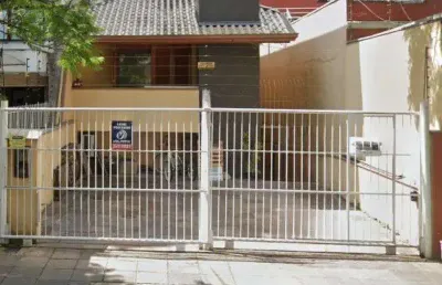 Casa comercial à venda 315m² mobiliada, bairro auxiliadora, 3 dormitorios , 1 suite , 4 banheiros, split, piscina, placas de aquecimento solar, 2 vagas de garagem, varanda ,churrasqueira, e sacada