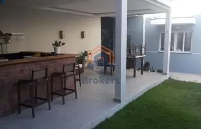 Casa com 3 quartos à venda na Rua Waldemar Piccoli, Horto Santo Antonio, Jundiaí