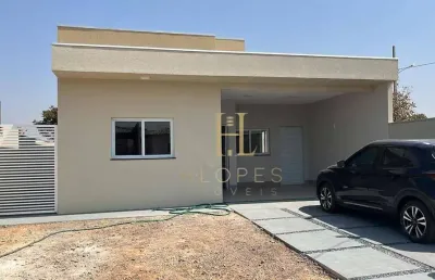 Casa em condomínio fechado com 3 quartos à venda no Jardim Industriário I, Cuiabá 
