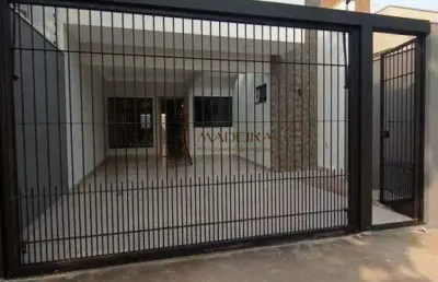 Casa com 3 quartos à venda no Parque Hortência, Maringá 