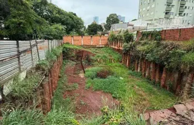 Terreno à venda na Zona 07, Maringá 