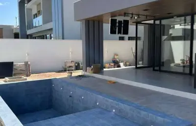 Casa dúplex 314.50 m2 no cond. alphaville jacuhy-serra-es